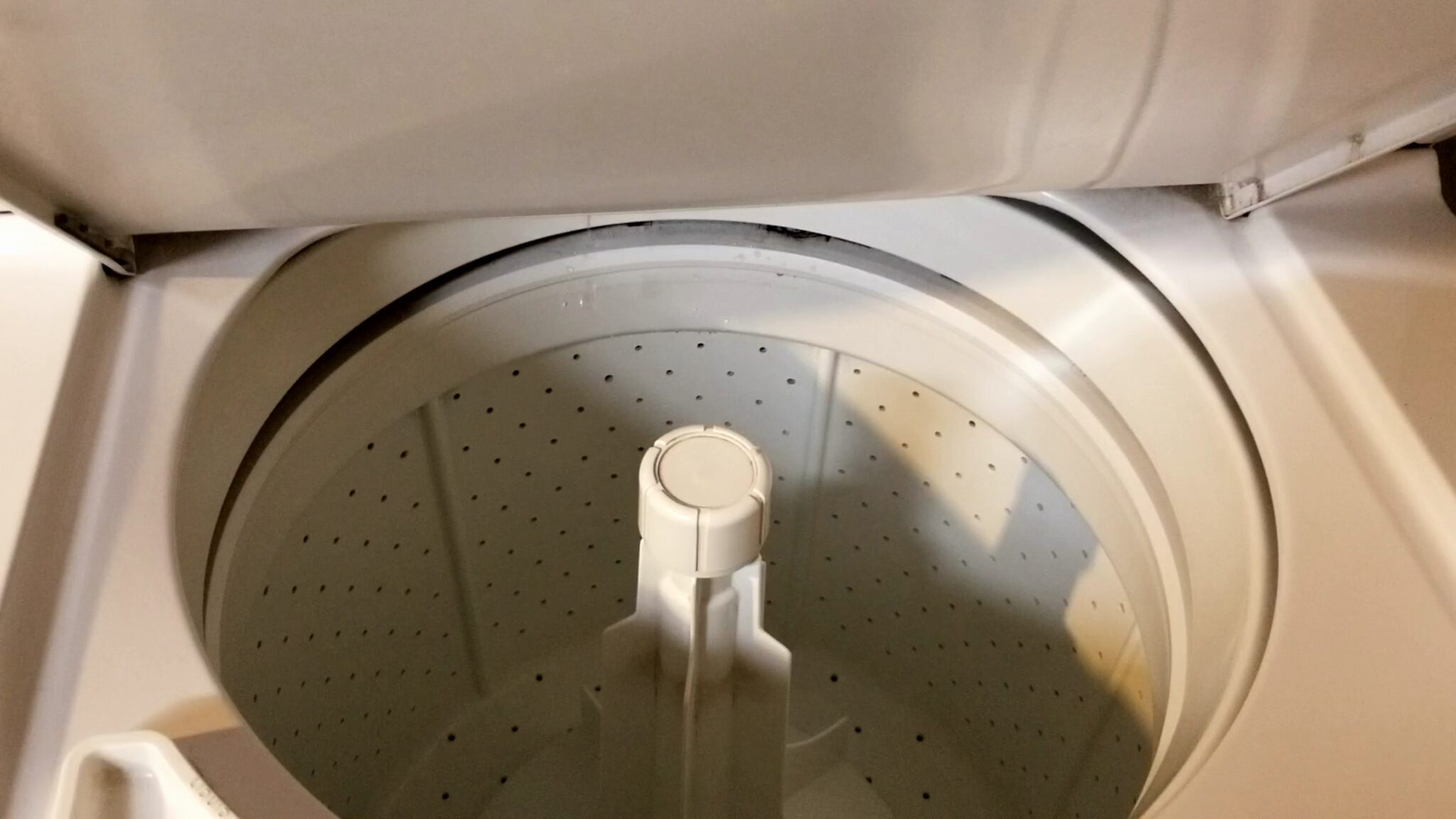 SBW41 Stackable Washer/Dryer Water Valve Replacement Sean Moenkhoff