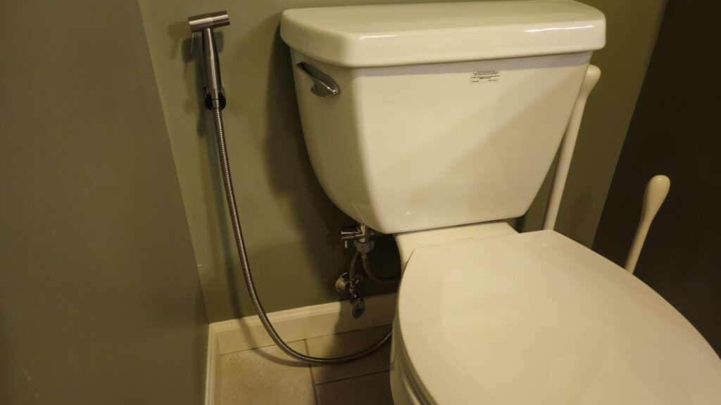 install-handheld-bidet-sprayer